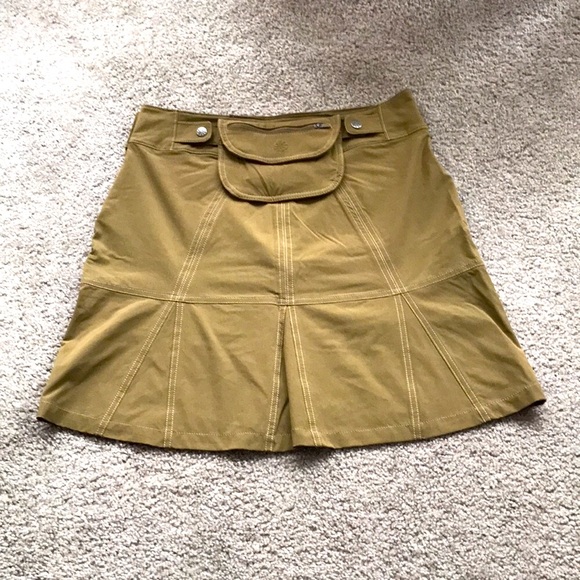 Athleta Olive Hit The Trail Skort 4T - Picture 5 of 5